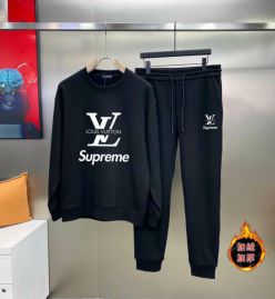 Picture of LV SweatSuits _SKULVM-4XLkdtn18929342